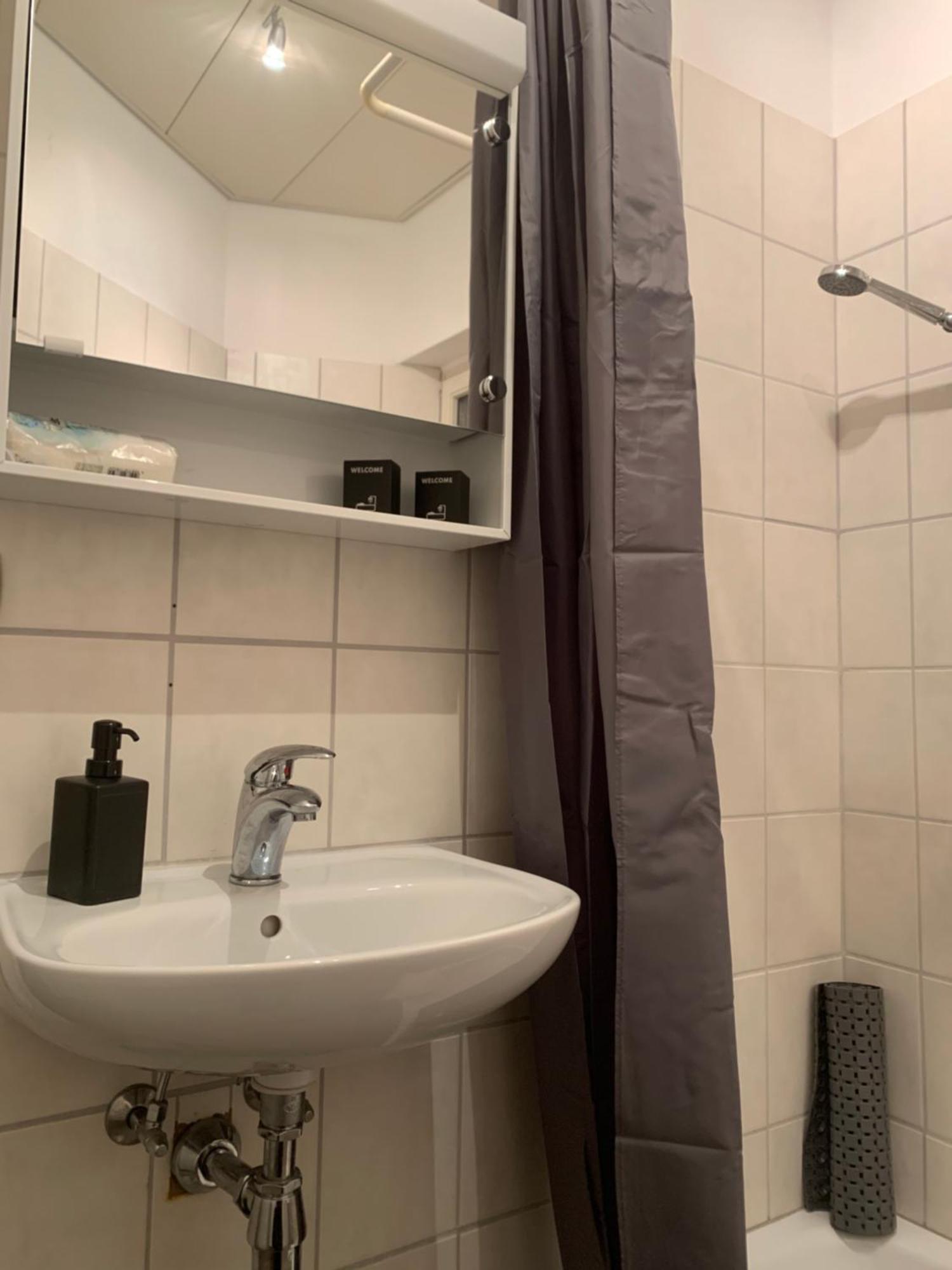 Ferienwohnung Piazza Grande House Locarno Zimmer foto